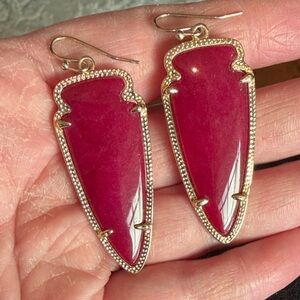 Kendra Scott Skylar Deep Red Drop Earrings in Gold